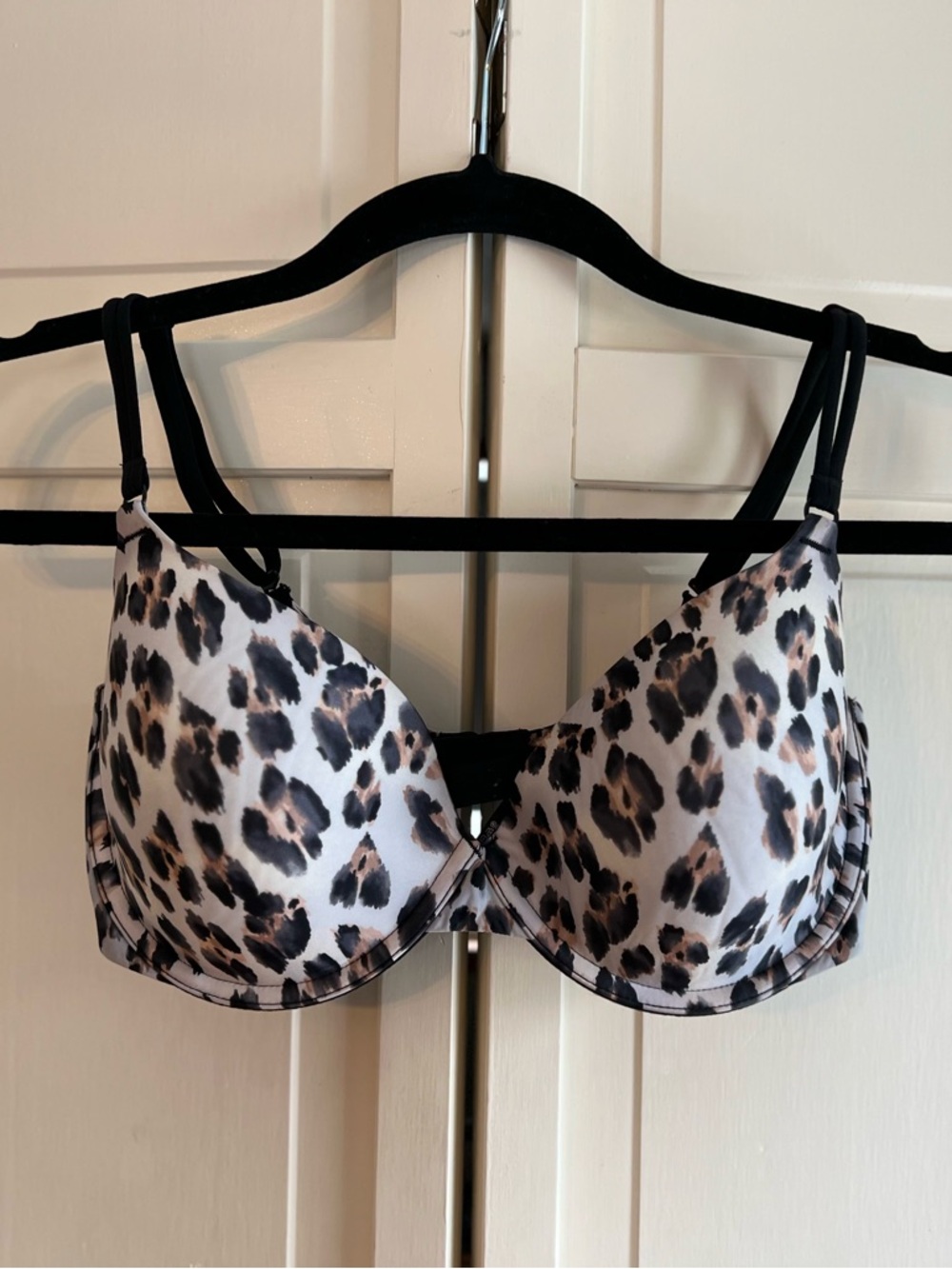 Victoria’s Secret VS Very Sexy Illusions Leopard Print Demi Bra 34DD